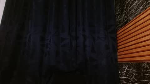 Snapshot of nicecherry_ chatting on 09/21/25, 02:13 Michell online show from 09/21/25, 02:13