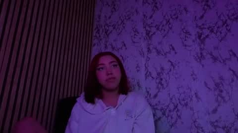 Snapshot of nicecherry_ chatting on 01/12/26, 04:07 Michell online show from 01/12/26, 04:07