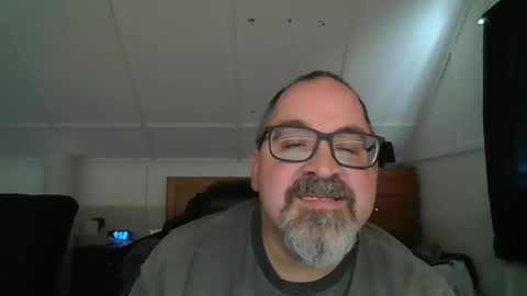 niceguy7208 online show from 09/19/25, 01:56