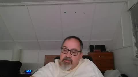 Snapshot of niceguy7208 chatting on 07/19/26, 03:54 niceguy7208 online show from 07/19/26, 03:54