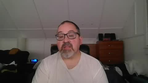 Snapshot of niceguy7208 chatting on 08/03/26, 03:27 niceguy7208 online show from 08/03/26, 03:27