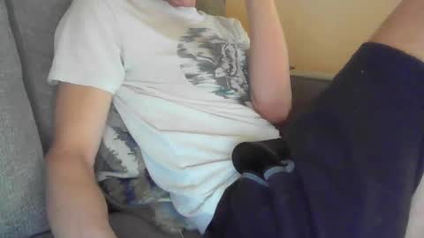 Snapshot of niceguyandrew chatting on 03/12/25, 12:26 Andrew online show from 03/12/25, 12:26