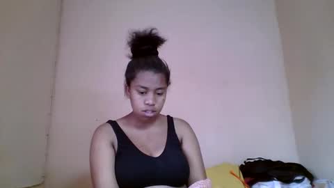 Snapshot of nicelly01 chatting on 05/16/26, 06:43 nicelly01 online show from 05/16/26, 06:43