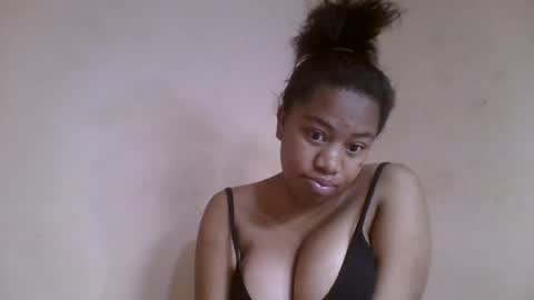 nicelly01 online show from 06/22/26, 05:59