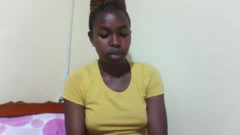 nicemillow online show from 03/04/25, 07:11