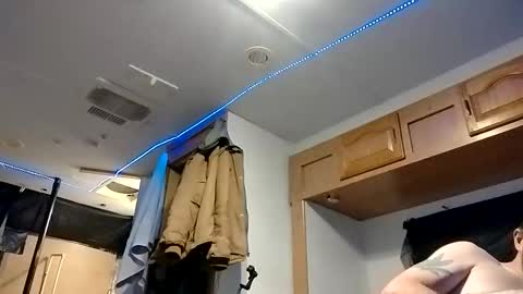 nicholasjesse51 online show from 11/11/25, 11:49