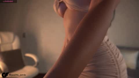 Snapshot of nichole__evans chatting on 03/06/25, 01:37 nichole__evans online show from 03/06/25, 01:37