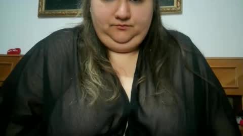 Snapshot of nicholle chatting on 04/29/26, 09:43 Nicholle online show from 04/29/26, 09:43