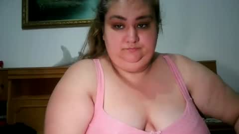 Snapshot of nicholle chatting on 07/14/26, 10:15 Nicholle online show from 07/14/26, 10:15