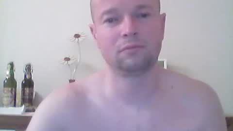 nick1990b online show from 03/04/25, 08:05