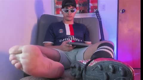 nick online show from 09/10/25, 07:08