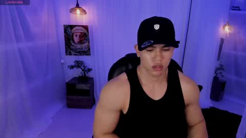 nick fenix online show from 06/03/26, 02:14