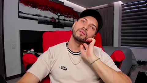 Snapshot of nick_klaus chatting on 01/08/25, 10:58 Nick Klaus online show from 01/08/25, 10:58