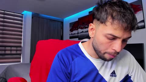 Snapshot of nick_klaus chatting on 01/27/25, 10:16 Nick Klaus online show from 01/27/25, 10:16