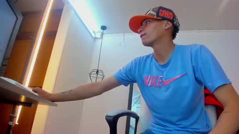 nick_nizzer online show from 10/23/25, 01:21