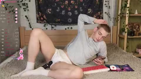 Snapshot of nick_win chatting on 10/05/25, 12:47 Nick online show from 10/05/25, 12:47