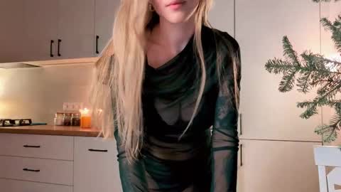 Nicka Cherie online show from 01/10/26, 04:09