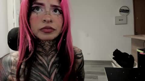 Snapshot of nicki_1 chatting on 02/28/25, 02:09   Help me reach 100 thumbs up online show from 02/28/25, 02:09
