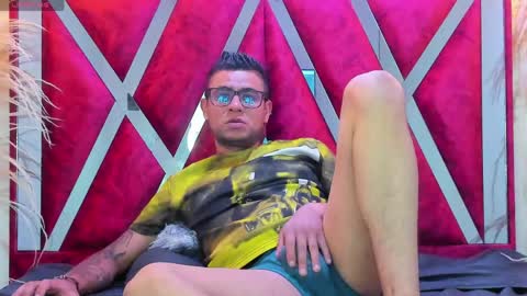 nickk_jonson online show from 04/14/26, 01:06