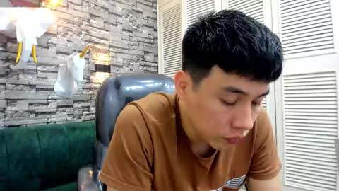 Snapshot of nickk_wolff chatting on 12/01/25, 04:39 Nickk Wolff online show from 12/01/25, 04:39