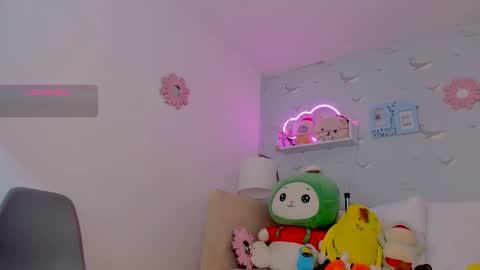 Nicolas online show from 01/31/25, 04:59