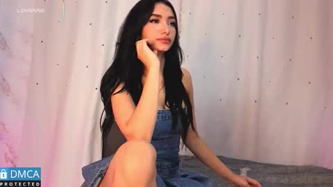 NICKY online show from 11/21/25, 07:01