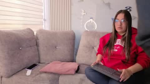 nicky_as online show from 04/20/26, 01:36