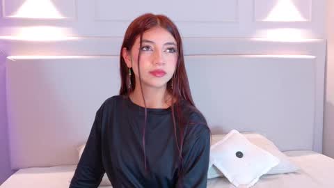 Snapshot of nicky_belmonth chatting on 03/11/25, 11:44 nicky_belmonth online show from 03/11/25, 11:44