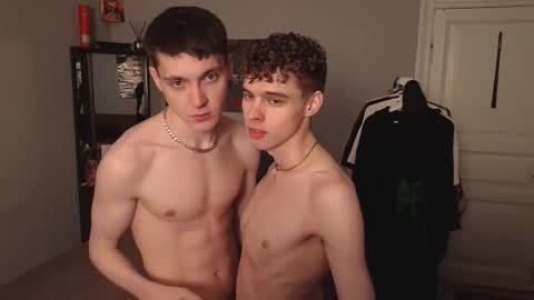 Nicki  Danny online show from 11/21/25, 01:54