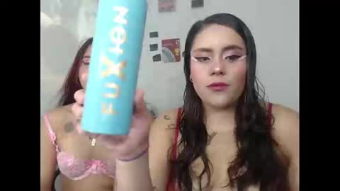 Snapshot of nickyandcam chatting on 09/20/25, 02:34 Nickyandcam online show from 09/20/25, 02:34