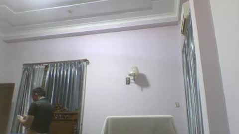 nickyang75 online show from 01/12/25, 09:40