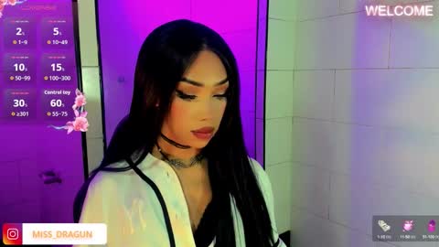 Nicky online show from 10/09/25, 04:32