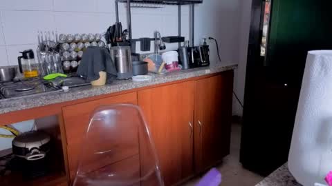 Nicky online show from 04/08/26, 10:37