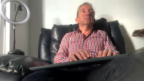 Nico online show from 11/17/25, 02:45