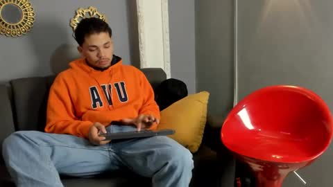 nico_blaze7 online show from 11/28/25, 12:52