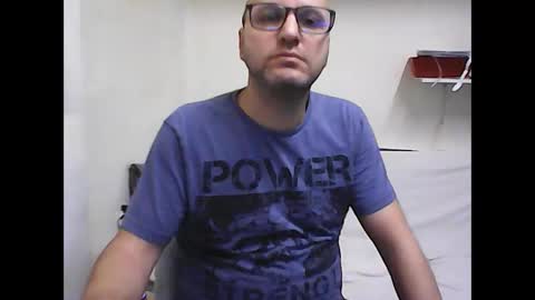 nico_boy000 online show from 02/23/25, 07:17