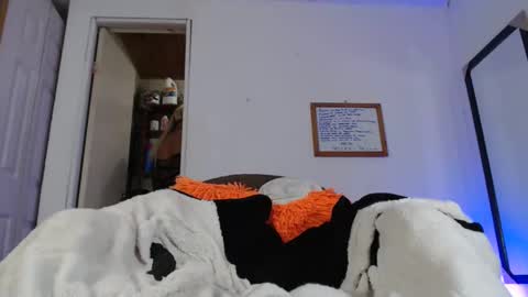Snapshot of nico_hoot chatting on 02/08/25, 03:10 sammy hoot online show from 02/08/25, 03:10