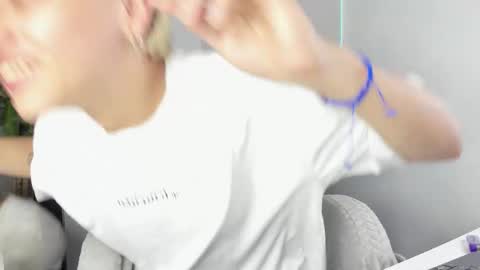 Nico  online show from 09/19/25, 03:41