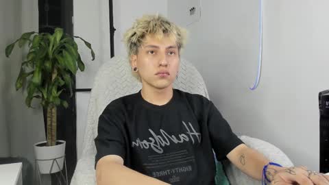 Nico  online show from 10/01/25, 05:57