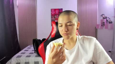 Snapshot of nicocoox chatting on 05/01/26, 12:15 NICO online show from 05/01/26, 12:15