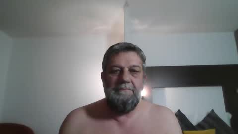 Snapshot of nicodon chatting on 11/19/25, 10:10 nicodon online show from 11/19/25, 10:10