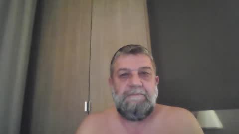Snapshot of nicodon chatting on 12/16/25, 10:04 nicodon online show from 12/16/25, 10:04