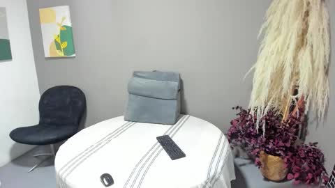 nicohillx online show from 12/02/25, 09:10