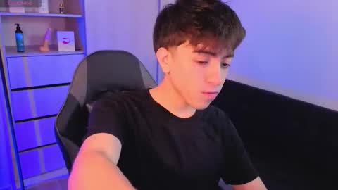 Nicolas online show from 09/24/25, 07:39