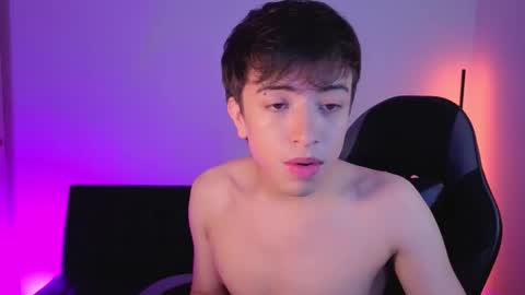 Nicolas online show from 11/26/25, 08:32