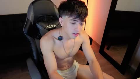 Nicolas online show from 03/16/26, 09:08