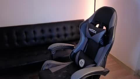 Nicolas online show from 04/01/26, 09:56