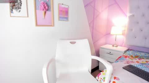 Nicol  online show from 02/15/25, 05:09