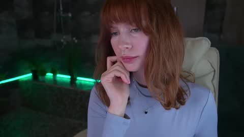 Nicol Moonn online show from 11/19/25, 06:35