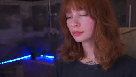 Nicol Moonn online show from 11/28/25, 08:28